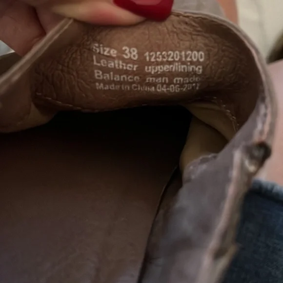 DANSKO soft tan leather wedge ankle booties - Picture 12 of 12